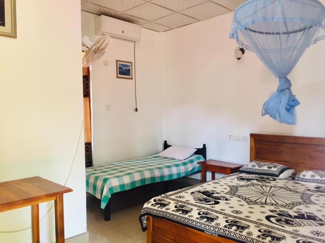 Parakum Rest Rooms Polonnaruwa Εξωτερικό φωτογραφία