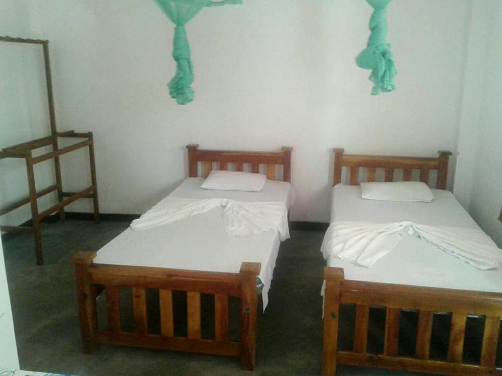 Parakum Rest Rooms Polonnaruwa Εξωτερικό φωτογραφία